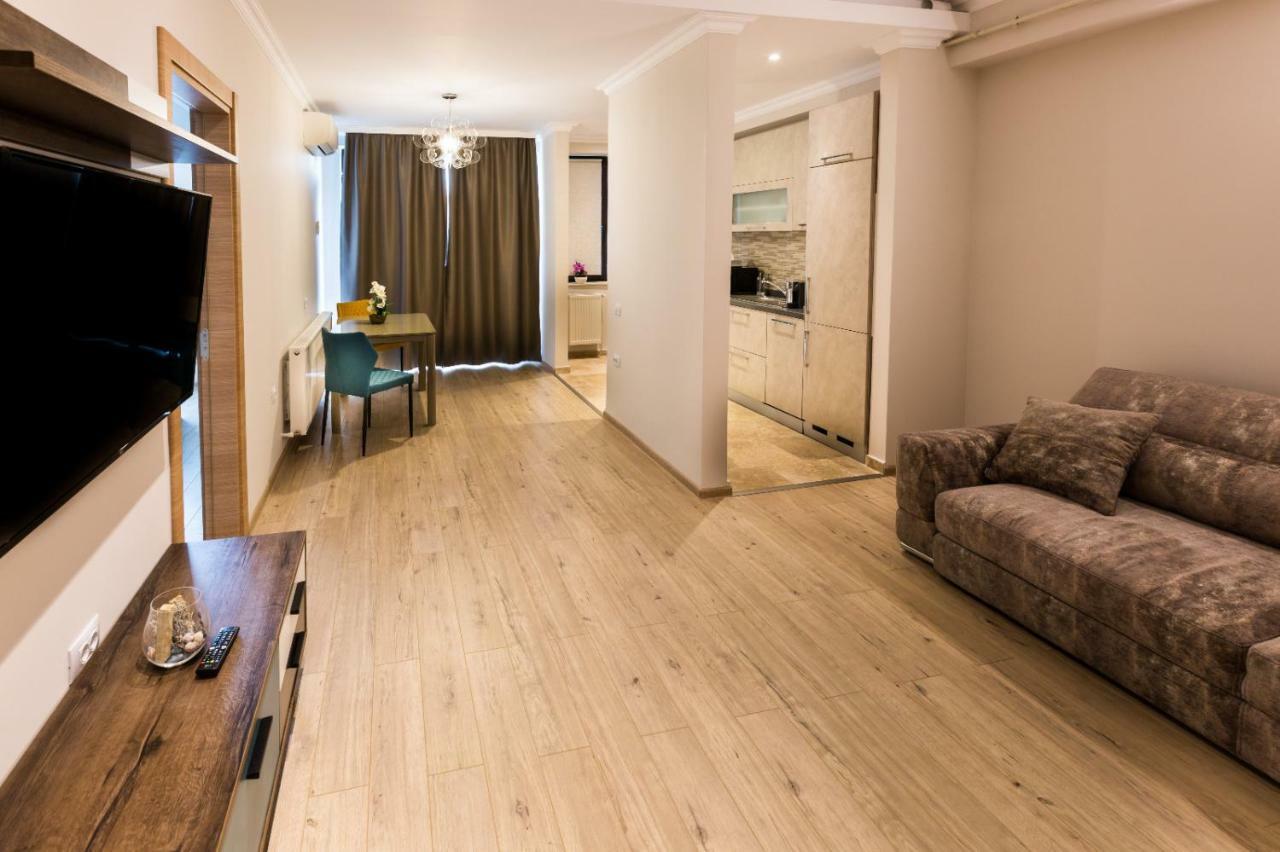 Rose Luxury Apartment 마마이아 외부 사진